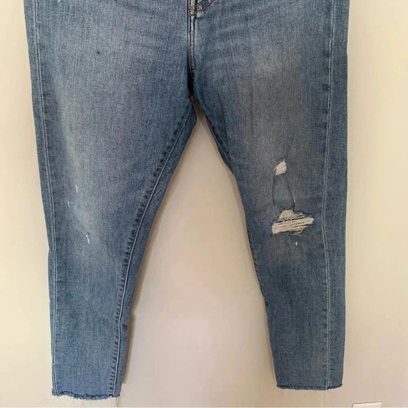 Levi’s Wedgie Skinny Light Distressed Button Fly Jean Size 27 - Picture 9 of 9